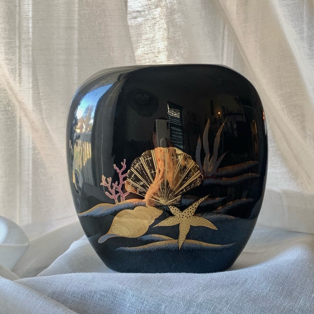Vintage Otagiri Black Nautical vase